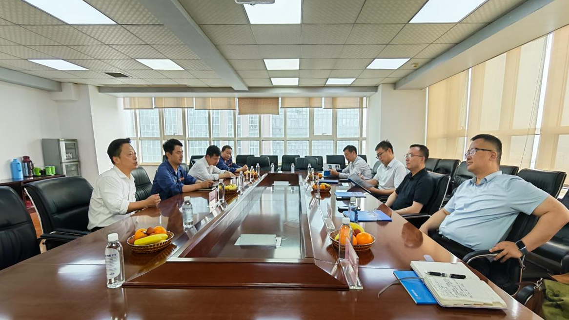 中机三勘与精鼎科技座谈交流